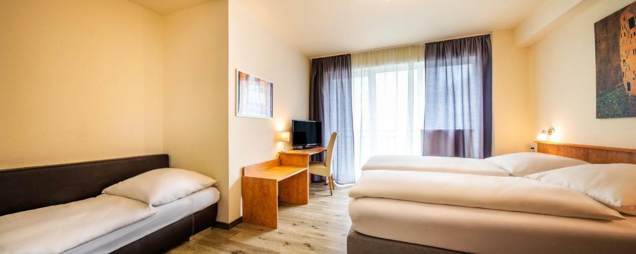 Schroeders City-Style-Hotel เทรียร์ ห้อง รูปภาพ